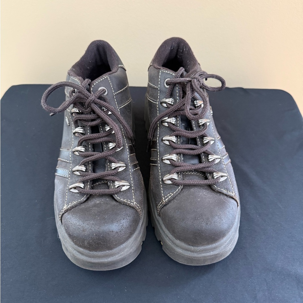 Sketchers black platform lug sole, 90’s shoe